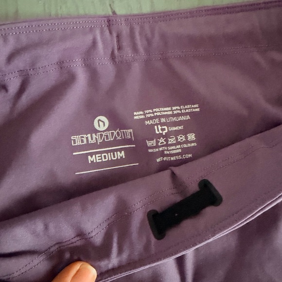 Three Sets of Stylish Activewear Biker Shorts and Sports Bras with Hoodie - Picture 14 of 16